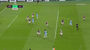 主打公平竞技的《天启行动》，打响了英雄射击手游的第一枪