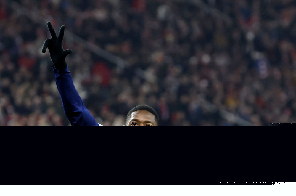 64分钟0射！枪手中锋10场1球 2亿买中锋不及哈兰德一根腿毛