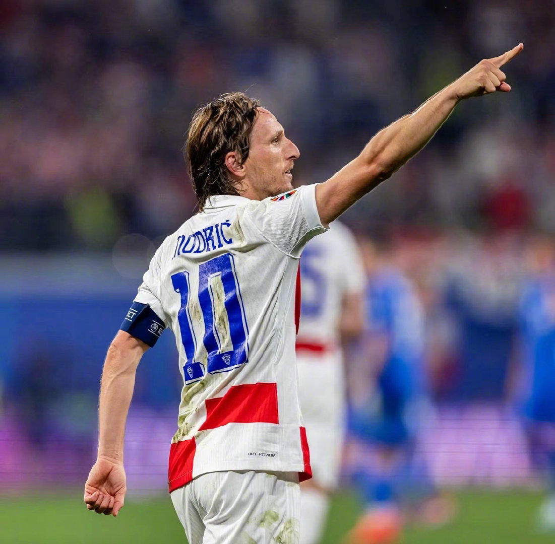 湖人91-107马刺！无奈的不是输球，而是东契奇谈詹姆斯承认一事实