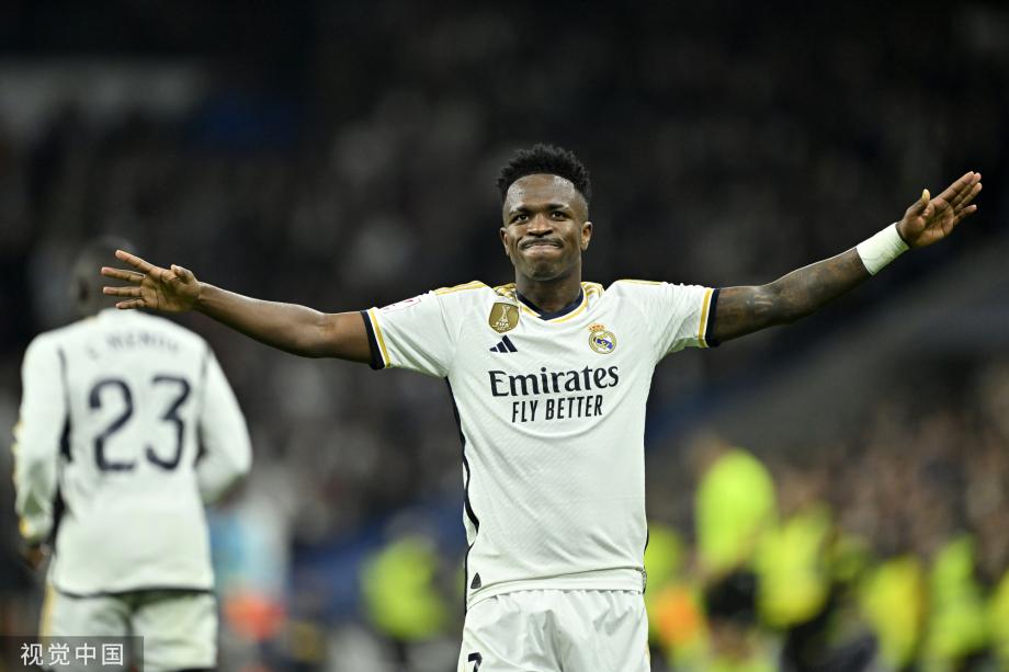 官方：38岁瓦尔迪自由身加盟意甲克雷莫纳，签约1年