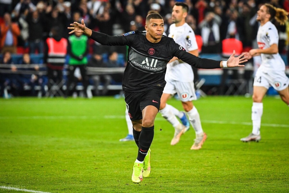 解谜玩法奇幻ARPG《辛特堡传说》今日发布！