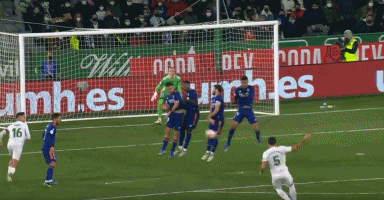 LCK银河战舰被打成人机！连送两张MSI门票，中单心态炸裂现场抽泣